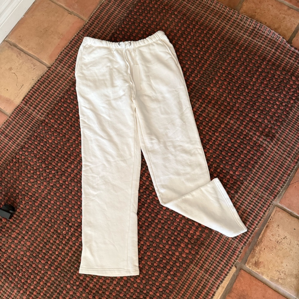 Elwood Core Straight Leg Sweatpants